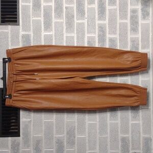 Bagatelle Women's Tan Vegan Leather High Waisted Joggers Pants Size Large